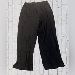 VICTORIAS SECRET pajama bottoms. Women’s medium